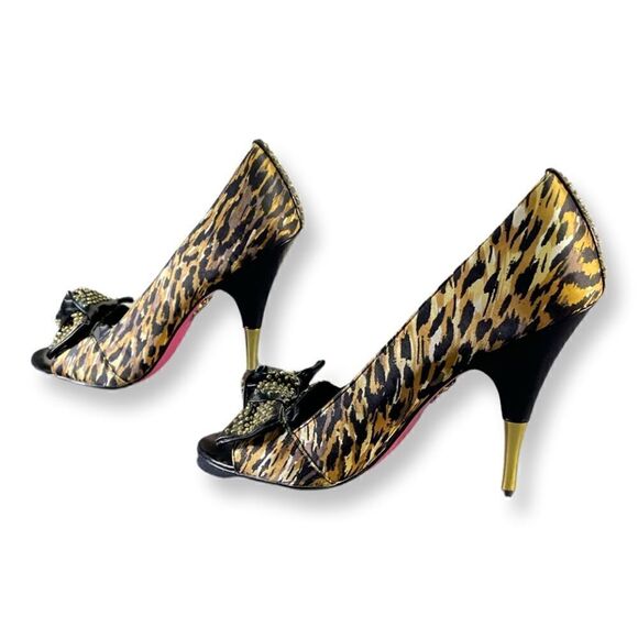Betsey Johnson - Leopard Heels - Picture 1 of 9